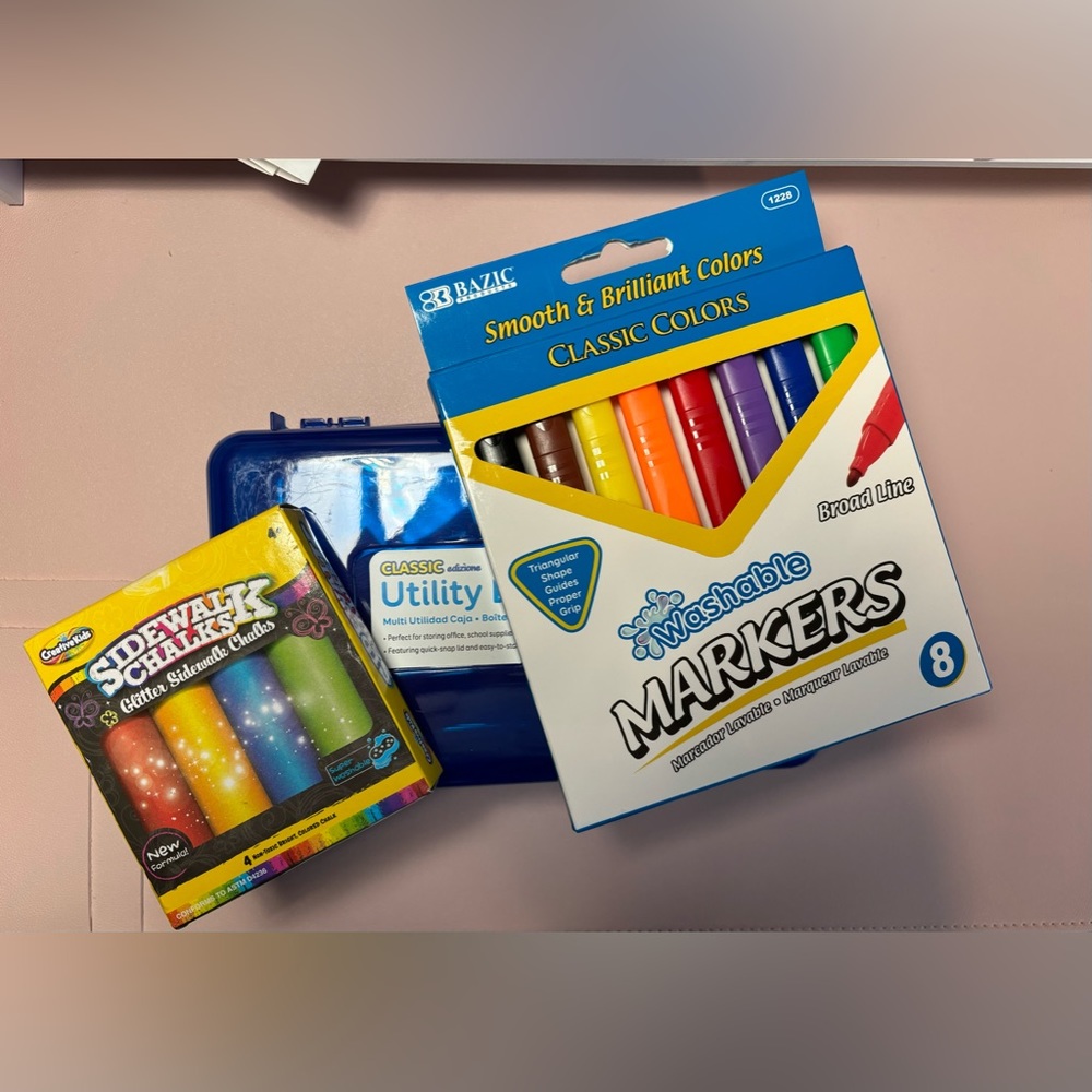 Washable Markers 13 PC Set  8  Markers+4 Glitter Sidewalk Chalks+utility Box